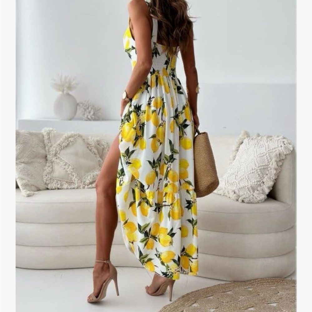NWOT Lemon Print Maxi Dress
Never worn
🍋🍋🍋🍋 - Picture 3 of 10